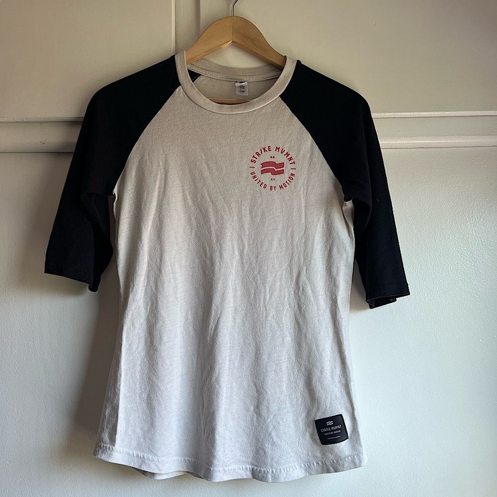 Women’s Strike mvmnt baseball tee, Size Small